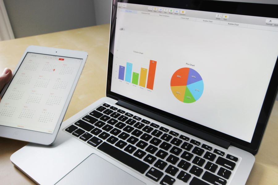 Time and Attendance Tracking: Paycom vs Paylocity